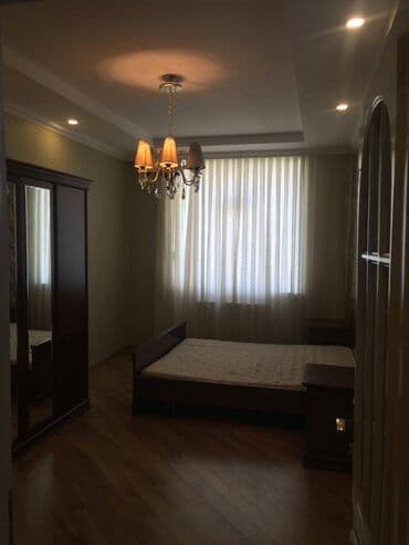 ucbucaq evlər: 8-ci mikrorayon, 3 otaqlı, Yeni tikili, 142 kv. m — 4