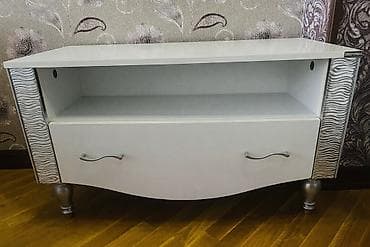 ucuz tuller: Düz TV altlığı, Polkalı — 1