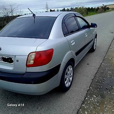 212 avtomobil: Kia Rio: 1.5 l | 2006 il Sedan — 7