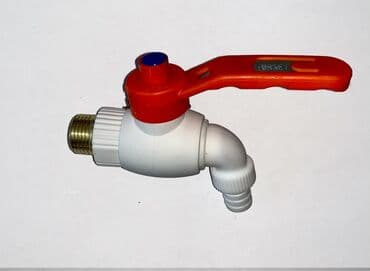 смесители в баку: Plastik korpuslu və qırmızı tutacaqlı su kranı. Boruya asan qoşulmaq — 2