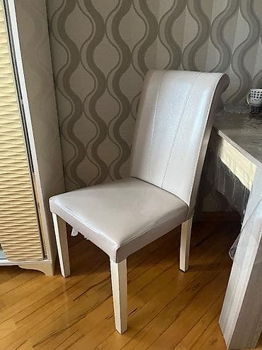 Stul 6 eded satilir. Islenmisdir. Kojadir. 150man. Tecili satilir