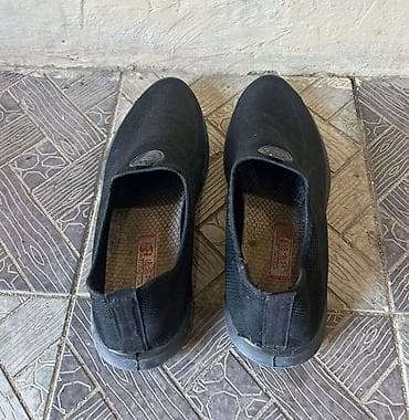krasovka: Qara slip-on kişi ayaqqabısı - Model: idmansayağı slip-on (bağsız) — 3