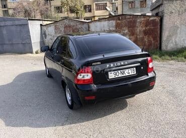 ваза стеклянная прозрачная высокая без узора: LADA Priora hatchback – qara rəng, 5 qapı. Texniki xüsusiyyətlər: - — 2