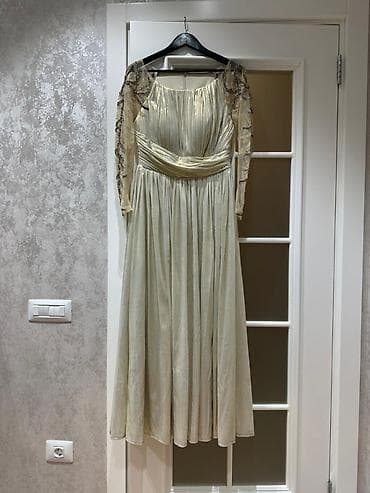 Təzədir, cəmi 1 dəfə geyinilib. Donun materialı çox keyfiyyətli və