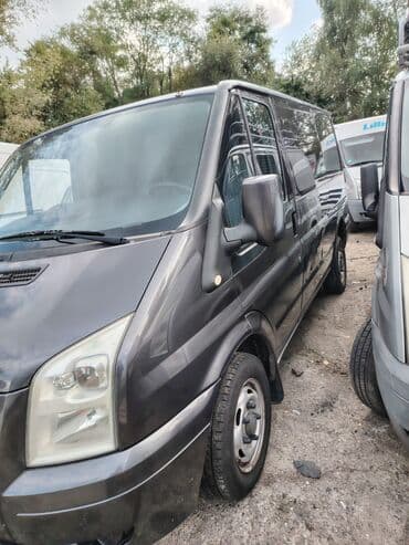 Ford Transit panelvan - Kuzov: qısa baza, ikitərəfli arxa açılan — 3
