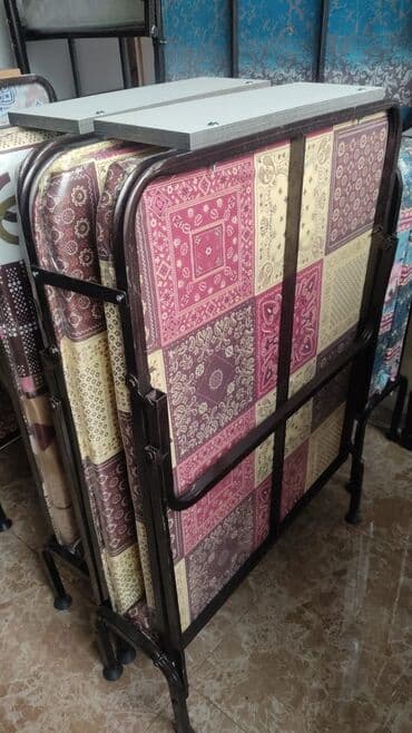 Raskladuska Carpayi yatak . Ölcü       Macalka   Qiymet ✅1.85×70    2