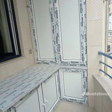 Ağ rəngli plastik çərçivəli bu pəncərə, müasir dizaynı ilə istənilən