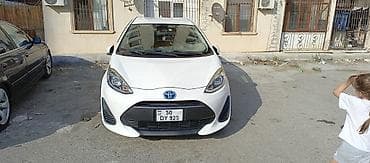 Toyota Aqua: 1.5 л | 2018 г. Хэтчбэк at lalafo.az Toyota Aqua: 1.5 л | 2018 г. Хэтчбэк