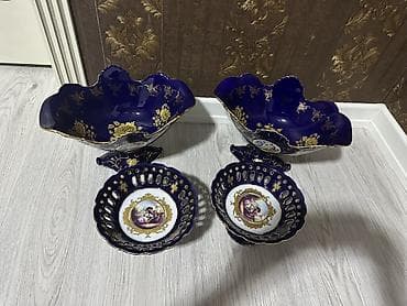murebbe qablari: Czech Republic istehsalı olan orijinal kobalt bəzəkli porselen seti — 2