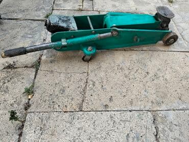 Qaldırıcı 100 manat