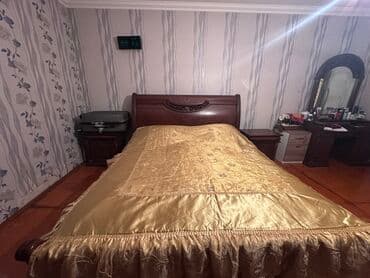 Masalar və oturacaqlar: Kupe, 3 qapılı Düz dolab, Şifonyer — 6