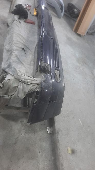 mercedes atego: Mühafizə bamperi – ön hissə köhnə model 4 fara usdən biraz qrığı var — 1