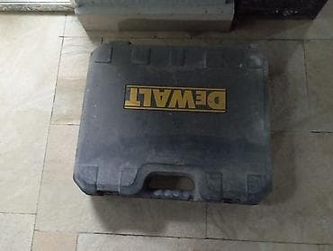 DEWALT maqnit əsaslı köhnə tip qazma qurğusu – daşıma çamadanında tam