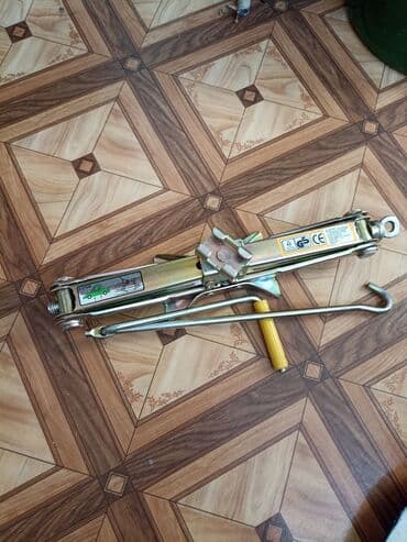 Yeni Mexanik Domkrat, Maksimum yükqaldırma: 7 t, Ünvandan götürmə