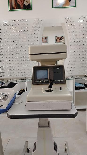 Auto Refraktokeratometr SR-7000 Peşəkar optometriya və optika — 1