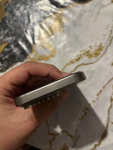 xacmaz iphone: IPhone 15 Pro, 128 GB, Natural Titanium, Simsiz şarj, Face ID — 6