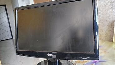 LG LCD monitor
19-22 diaqonal