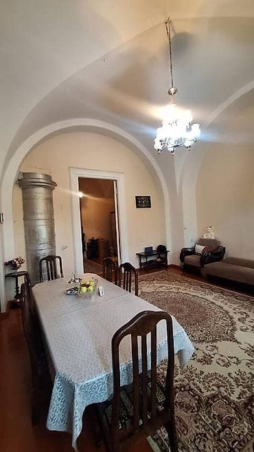 en ucuz evler: Bakı, 28 May, 2 otaqlı, Köhnə tikili, m. 28 may, 70 kv. m — 9