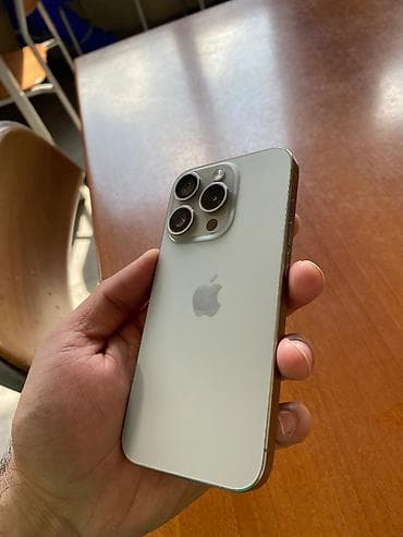 2.el macbook: IPhone 15 Pro, 128 GB, Natural Titanium — 1
