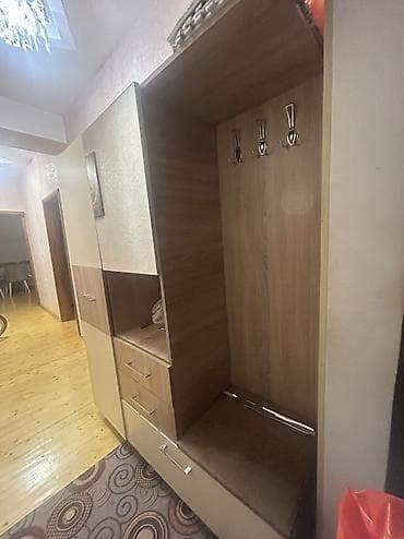 kunc divanlar ikinci el: İşlənmiş, 2 qapılı, Bej, Açılan, Düz dolab — 4