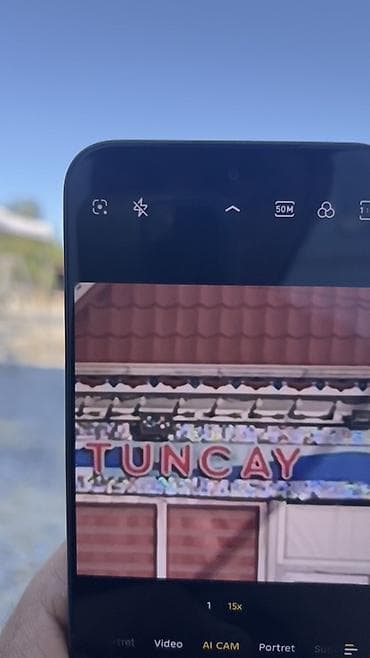 Satılır: Android smartfon Xüsusiyyətlər: - 50 MP əsas kamera (kamera