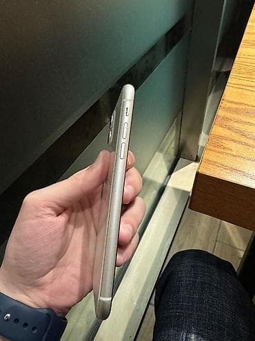 iphone 6s plus satilir: IPhone 11, 64 GB, White Titanium — 1