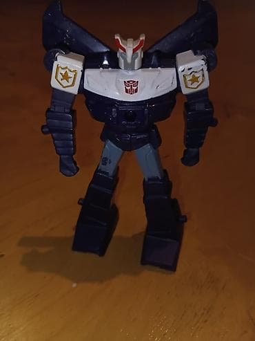 Transformers fiquru – Autobot temalı robot oyuncağı - Kompakt ölçülü