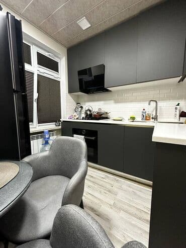 sumqayit yeni tikili binalar kredit: Bakı, Bakıxanov qəs., 3 otaqlı, Köhnə tikili, m. Neftçilər, 78 kv. m — 18