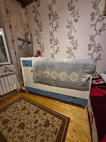 aluminium satisi: Oğlan və qız üçün, İşlənmiş, Çarpayı, Matras ilə, Siyirməli, Laminat — 2