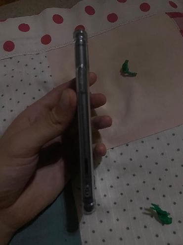 sazz problem: IPhone 11, 128 GB, Qara — 4