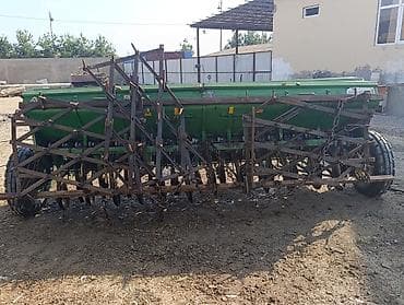 k 701 traktor: Işlənmiş taxıl səpən satılır. Real alıcıya endirim olacaq təcili — 4