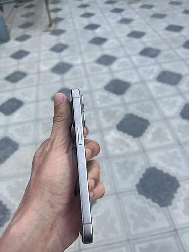 Elektronika: IPhone 15 Pro, 128 GB, Natural Titanium, Face ID — 7