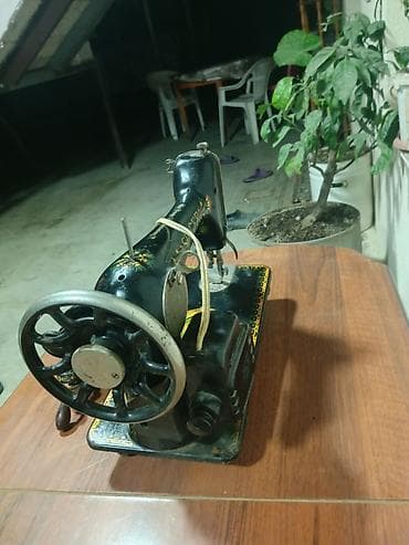 Искусство и коллекционирование: Məhsul: Singer tikiş maşını (antiklik dizaynlı, mexaniki/elektrik — 3