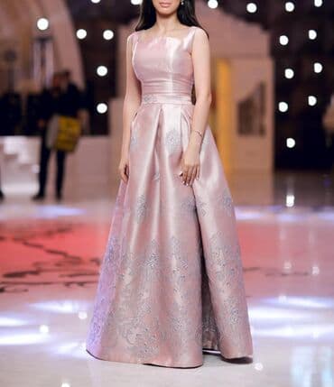 буквы из пенопласта на свадьбу: Вечернее платье, Макси, Bebe, S — 1