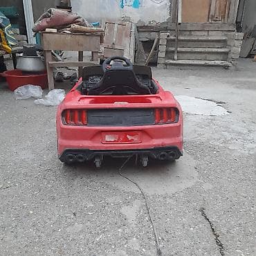 Uşaq üçün elektrik maşınları: Usaq ucun avtomobil.akmuluyatoru deyismelidi.basqa prablemi yoxdur — 2