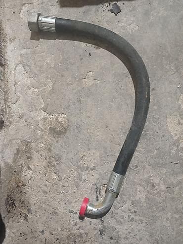 qalin demir: Hidravlik şlanq - Qalın divarlı rezin boru, iki ucu preslənmiş metal — 1