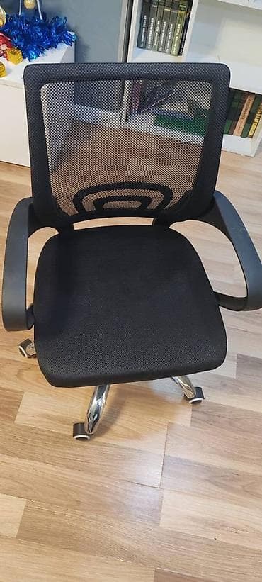 Ofis masaları: İşlənmiş, Təkərli, Qolları tənzimlənmir, Parça — 3