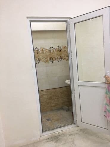 ofis arendasi: Gəncə şəhərində Mərkəzdə İcra hakimiyyətinin qarşisindaki kucede — 9