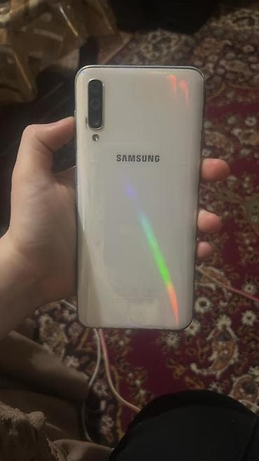 samsung a50 ekranı: Samsung Galaxy A50, rəng - Ağ, Qırıq — 2