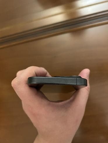 iphone 17 pro max qiyməti: IPhone 15 Pro, 128 GB, Qara, Face ID — 7