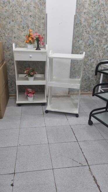 madonna servis aliram: Təkərli daşıyıcı 
etegerka 

Tam keyfiyyətli estetik görnüşə malik — 2