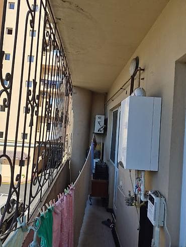 ev menzil: Yasamal ray Z. Xəlilov küç Megacity binası 3 otaq 134 kvm. 2 sanitar — 2