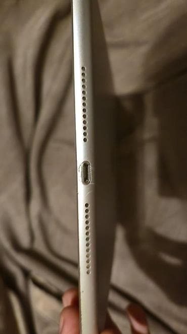 mini ipad: Apple iPad 9-cu nəsil iPad 2021il — vəziyyətinin əla olduğunu demək — 3