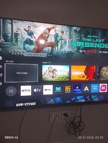 Toshiba smart TV – böyük ekran, nazik çərçivə, divara montaj üçün