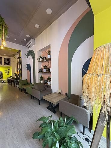 kafe aparati: Hazir işlək coffeshop biznesi 45 mn qiymət razılaşma olar Məkan — 5