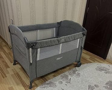 saxta baba papagi: Oğlan və qız üçün, İşlənmiş, Dördbucaq, Beşik, Matras ilə, Yellənmə mexanizmsiz — 2