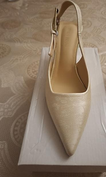 Qadın ayaqqabısı – açıq dabanlı slingback model Hec geyinilmeyib — 2