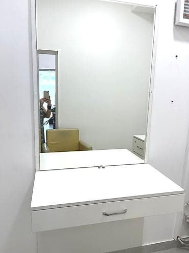 tibbi ref: Ağ rəngli salon/mebel dəsti Ayrida satilir. - 2 ədəd çəkməcəli — 2