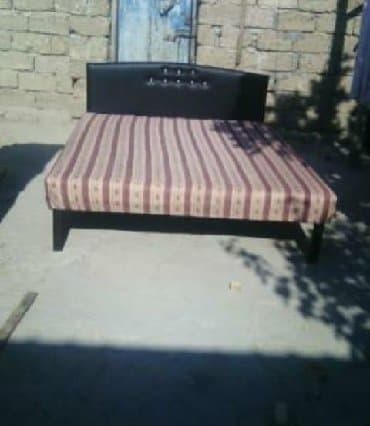 Kravat taza möhkam taxtadan yığılır başlığı koja üstü maçalka