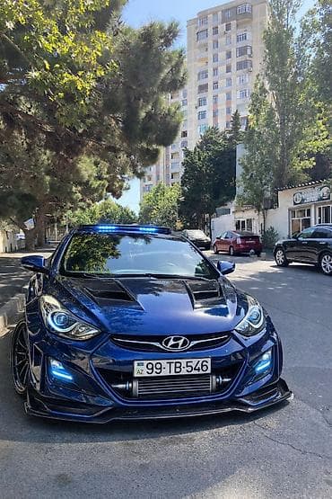 kia optima 2013: Hyundai Elantra: 1.8 l | 2013 il Sedan — 10